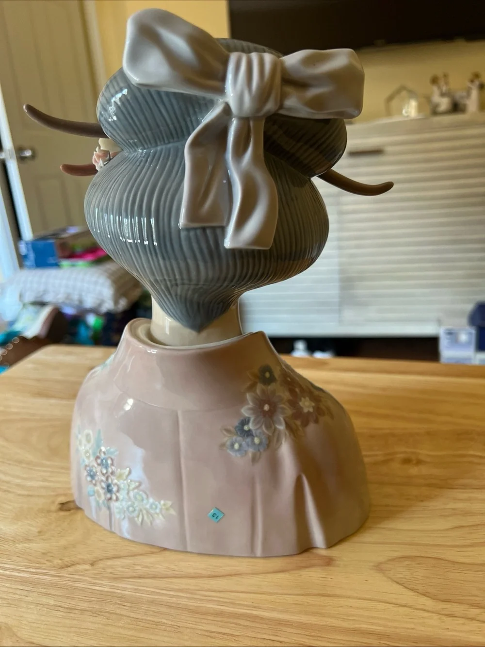 Lady of the East Lladro